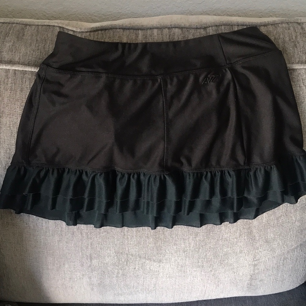 Tennis skirt, SM, black ruffles at bottom w shorts